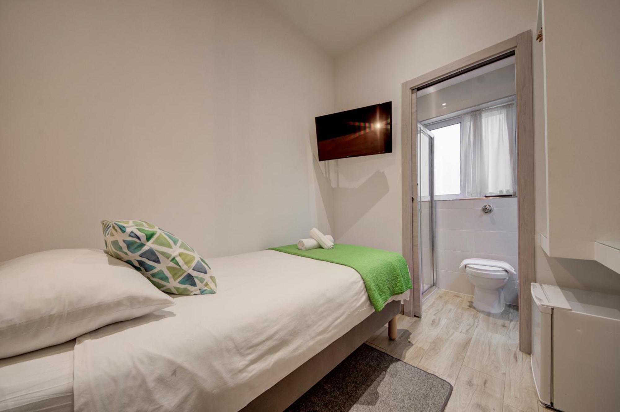 Caro Boutique Guest House San Gwann Екстер'єр фото