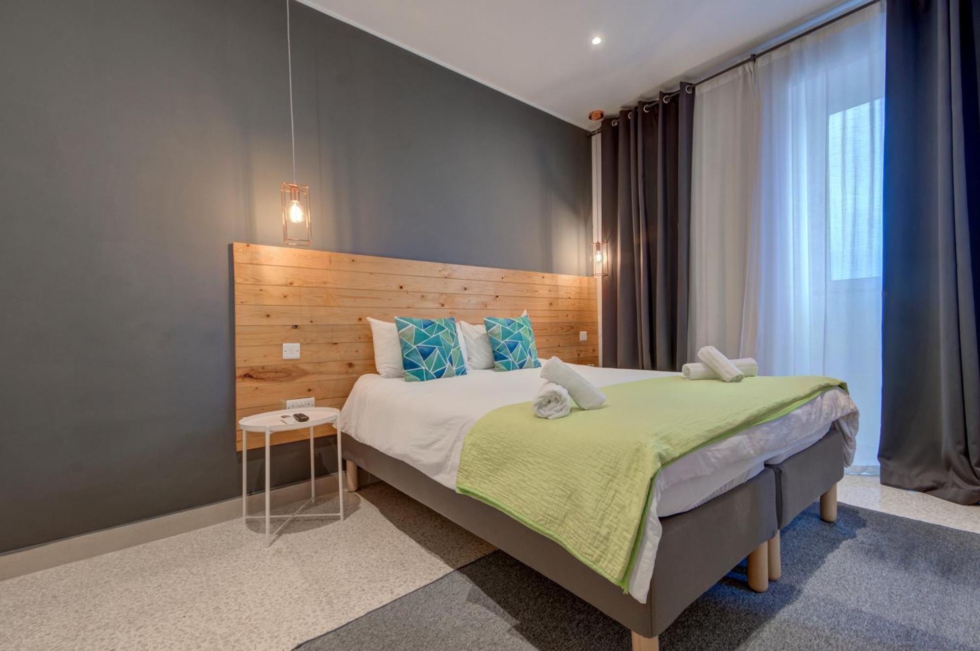 Caro Boutique Guest House San Gwann Екстер'єр фото