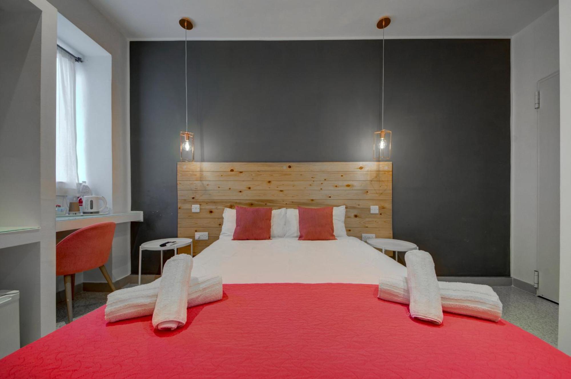 Caro Boutique Guest House San Gwann Екстер'єр фото