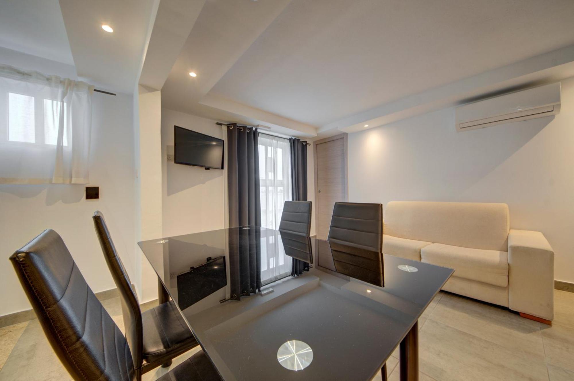 Caro Boutique Guest House San Gwann Екстер'єр фото
